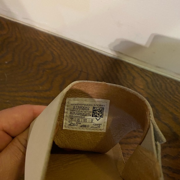 Sperry Slides - Picture 3 of 3